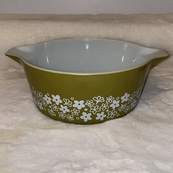 - Vintage Pyrex Spring Blossom Crazy Daisy Green White Floral Bowls - Picture 3 of 16